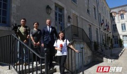 网曝热门事件劲爆视频在线观看 网红大logo,网红大LOGO背后的热门事件风云